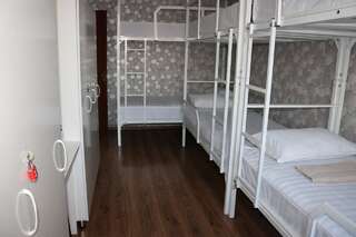 Хостелы Hostel in Nursat Шымкент Общий номер для женщин с 6 кроватями-3
